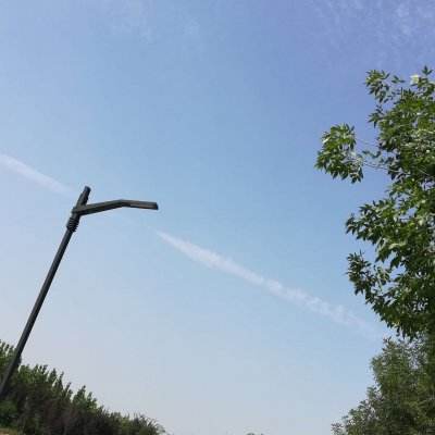 河南郑州:清理垃圾场叫停违建停车场